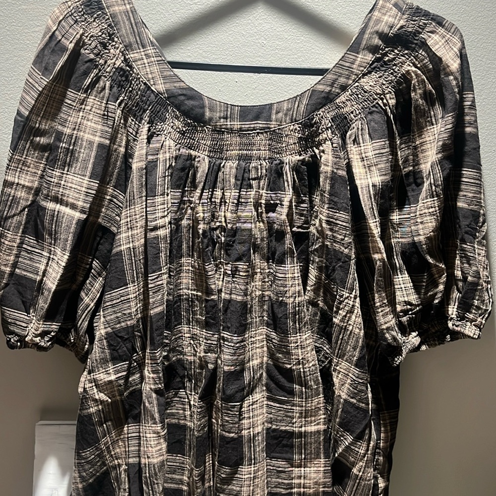 Lauren Conrad brown/tan short sleeve shirt